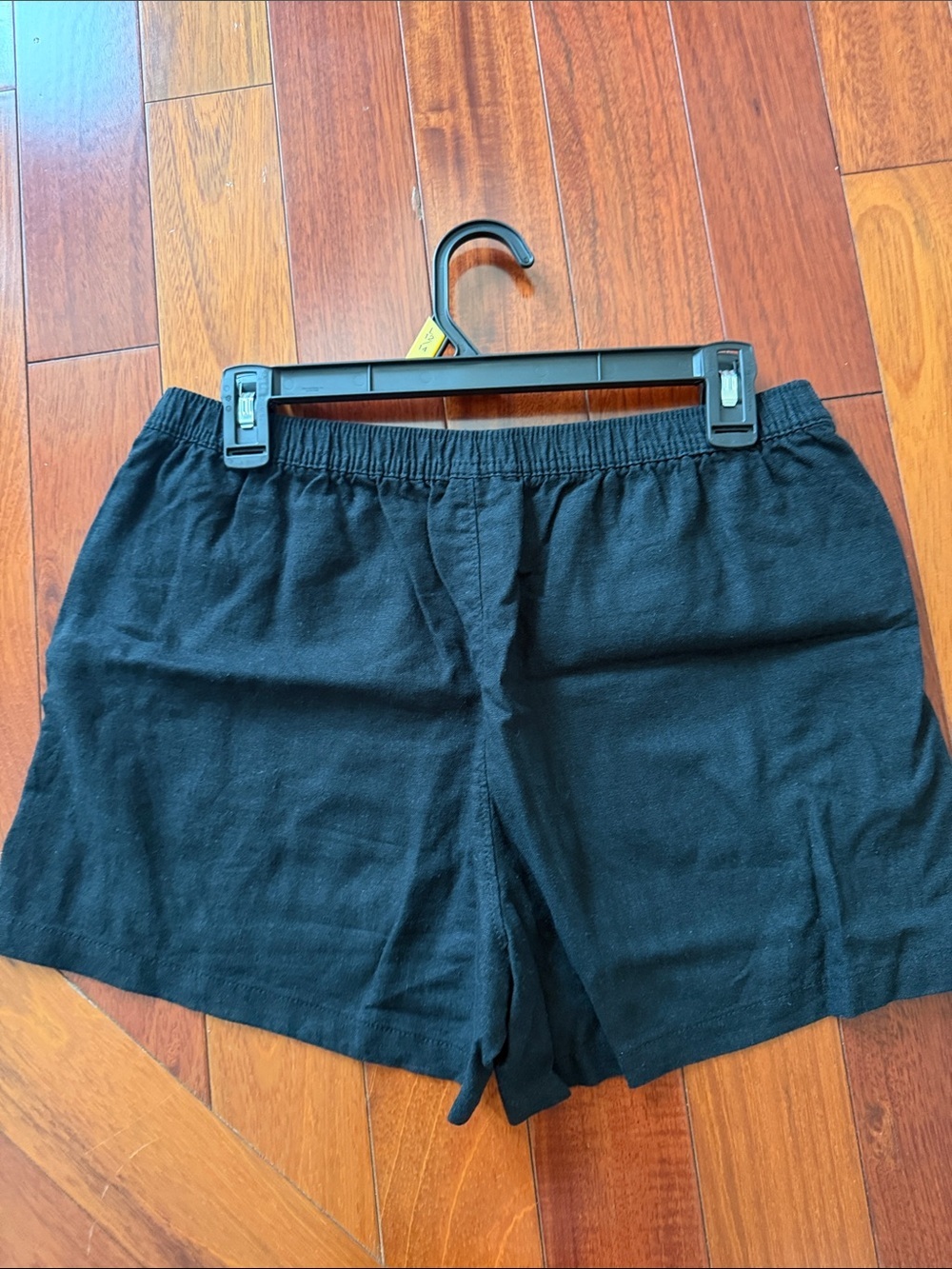 Universal Thread Black Linen Elastic Casual Shorts - Picture 4 of 7
